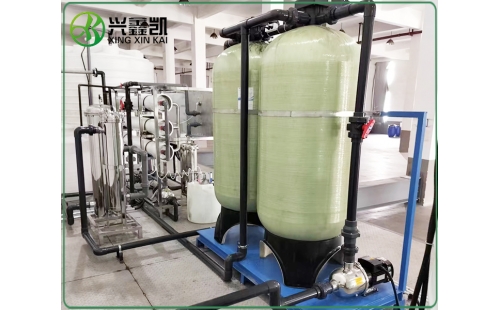 軟水器樹脂的再生頻率對(duì)其使用壽命有何影響？-杭州鑫凱